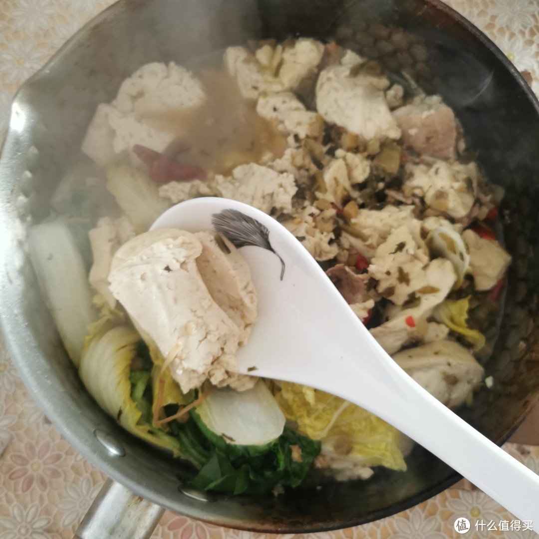 大冬天的就要吃酸菜白肉豆腐锅！