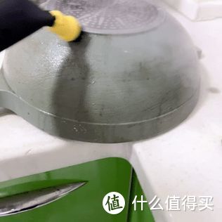 【多功能蒸汽清洁机实测】是油污克星还是标题党？蒸汽清洁机的去污能力真的如此强悍？