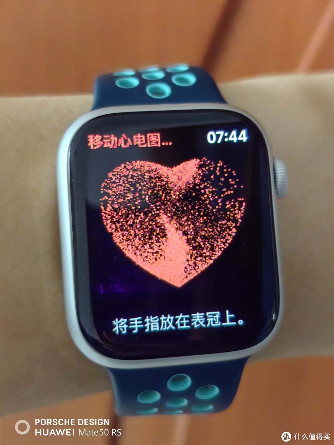 听我的 iPhone用户一定要买apple watch——iPhone的最佳辅助装备