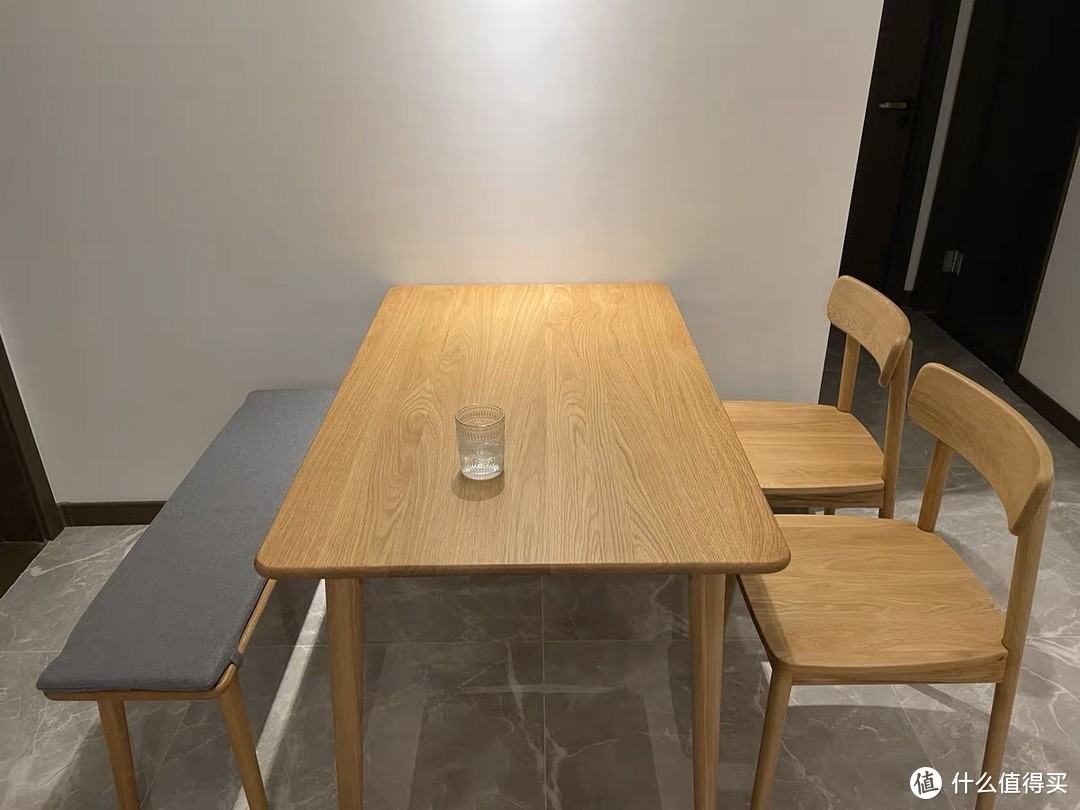小半北欧餐桌原木餐桌椅组合