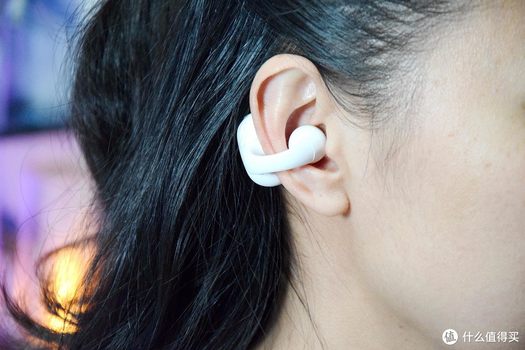 TWS耳机烂大街，夹耳佩戴的气传导耳机见过吗？看看上手表现如何？