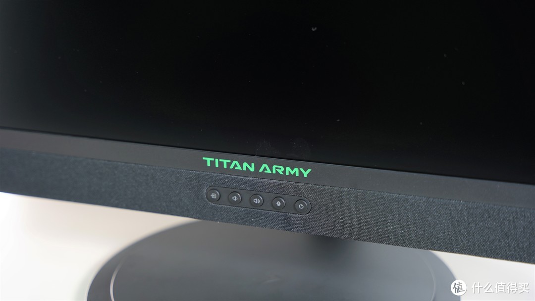 生产力与娱乐一步到位的4K显示器，泰坦军团M27E2V开箱体验