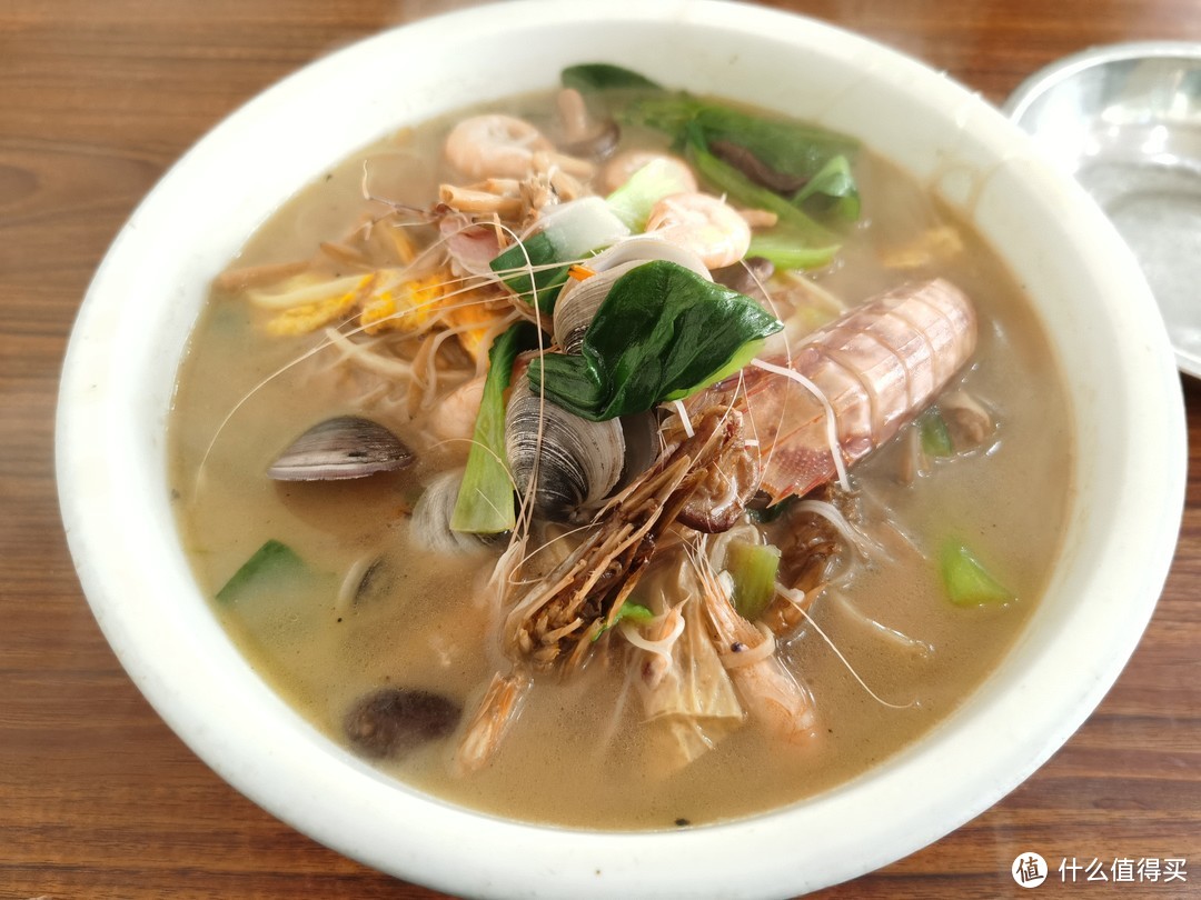 台州 l 吃一碗特色姜汤面，满满海鲜浇头，浑身暖洋洋。