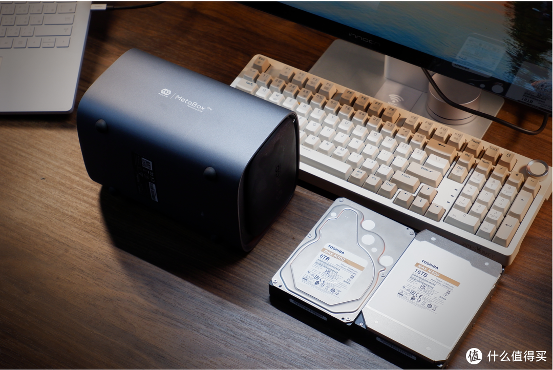 ORICO MetaBox Pro 搭配东芝NAS硬盘N300系列开箱