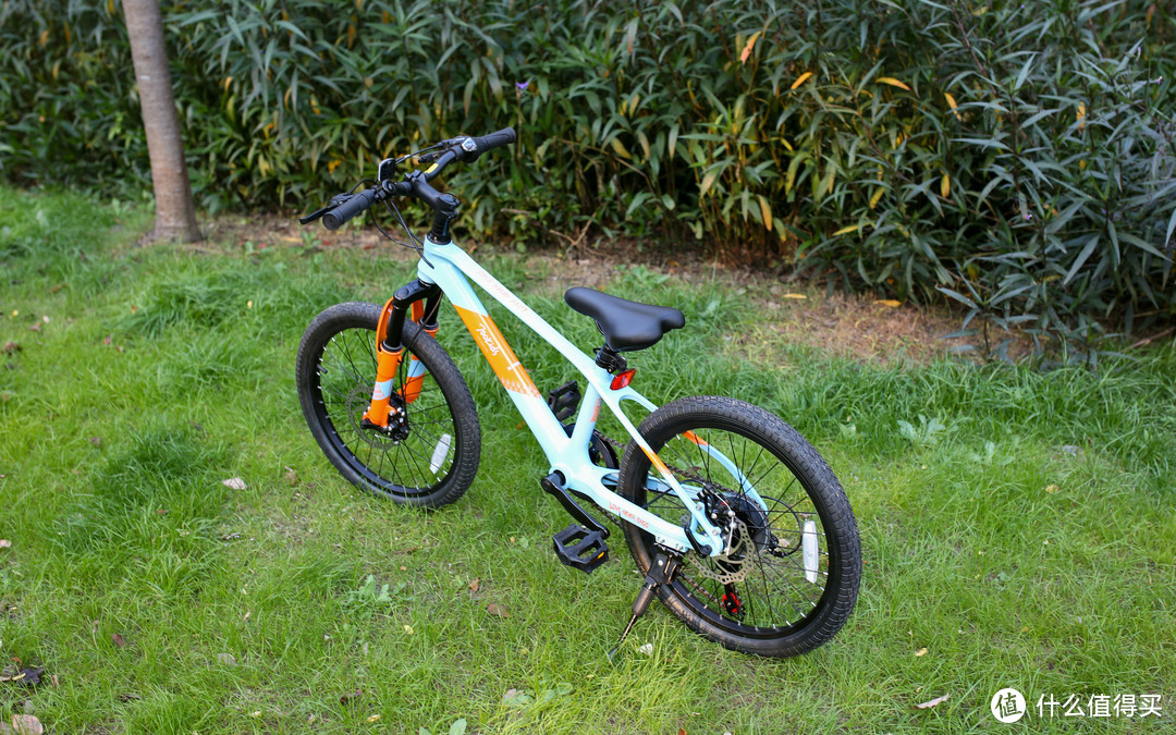 每个孩子都要拥有一辆可越野的自行车——柒小佰儿童变速山地自行车体验测评