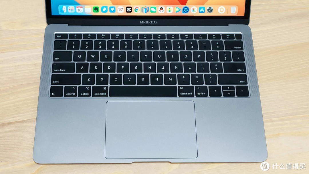 退库MacBook Air 2018值得入手吗？不到800元拿下，成色真不错，确实是捡漏了！附重装系统和硬件性能测试