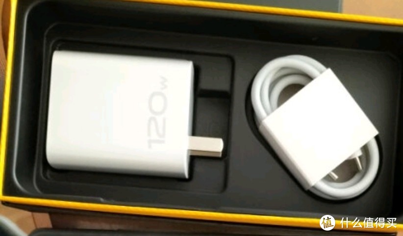 vivo iQOO Neo7 12GB+256GB 几何黑 天玑9000+ 独显芯片Pro+ E5柔性直屏 120W超快闪充 5G全网通手机iqoovi