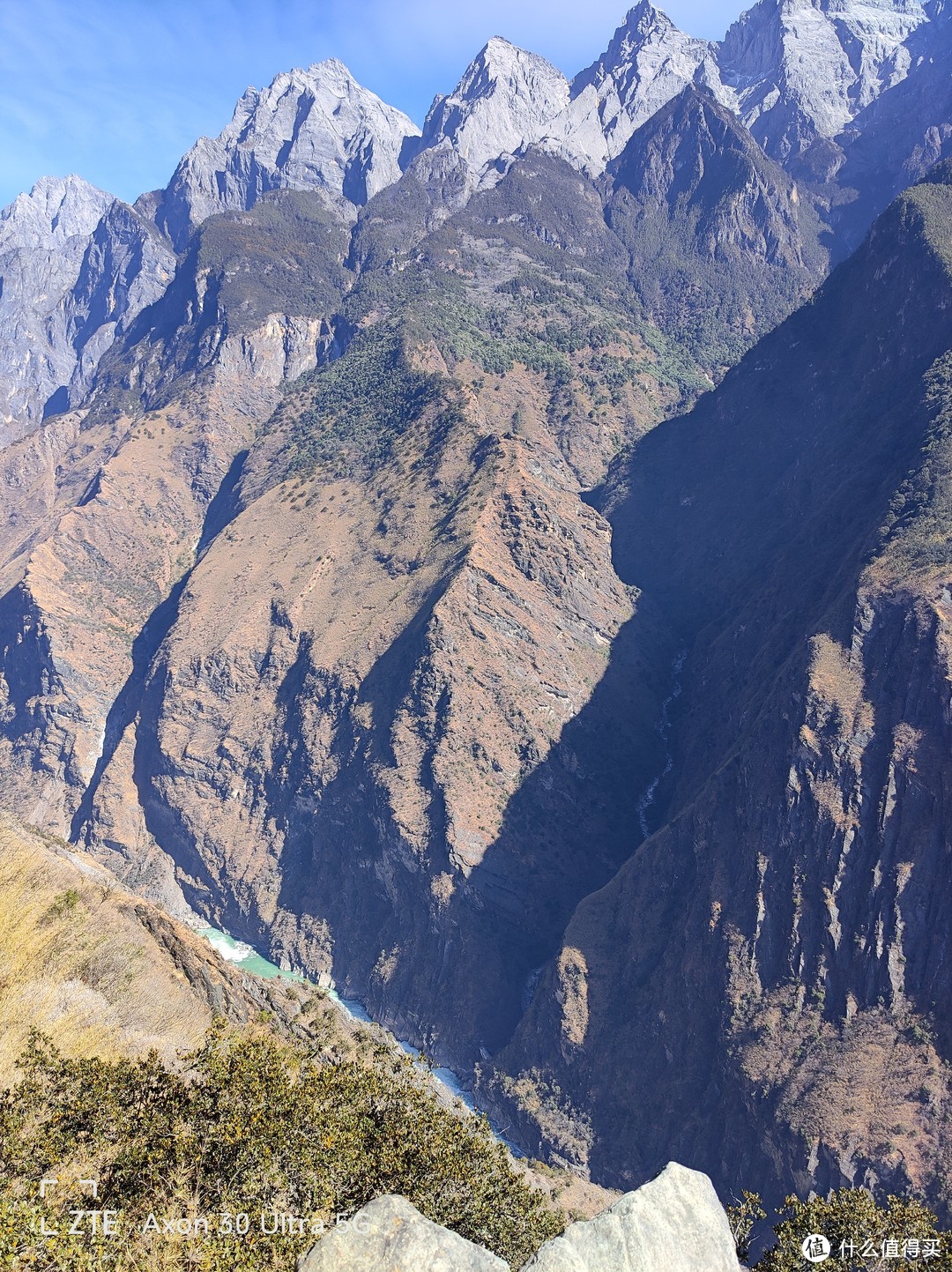 云南经典徒步虎跳峡高路徒步