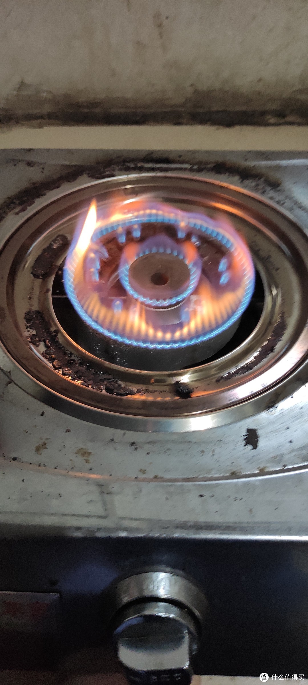 煤气灶火苗一直红火如何调整成蓝火