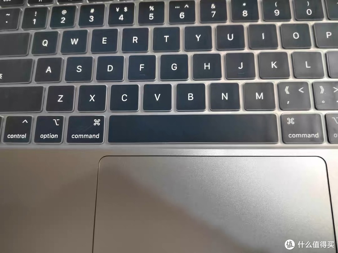 学生笔记本推荐-苹果 MacBook Air 13 (2022)