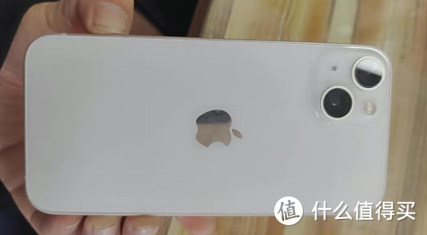 刘海屏设计，A15仿生芯片，iPhone 13价格促销