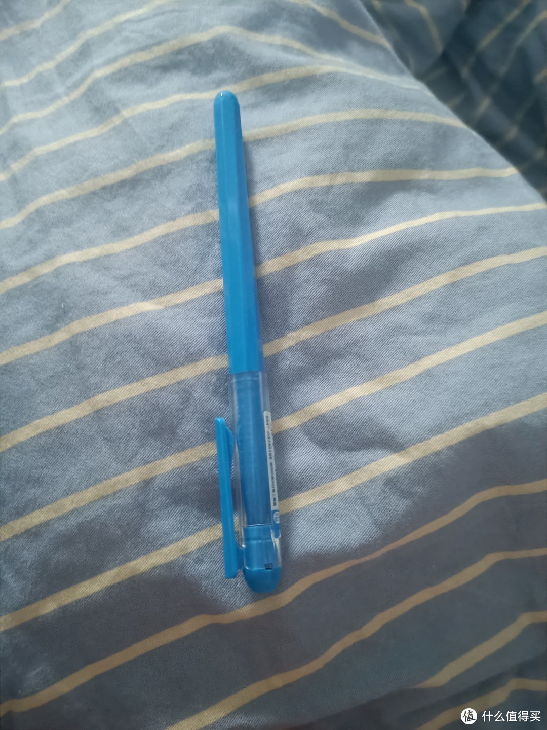 秀秀，我的开学新装备之超级好用的蓝笔。