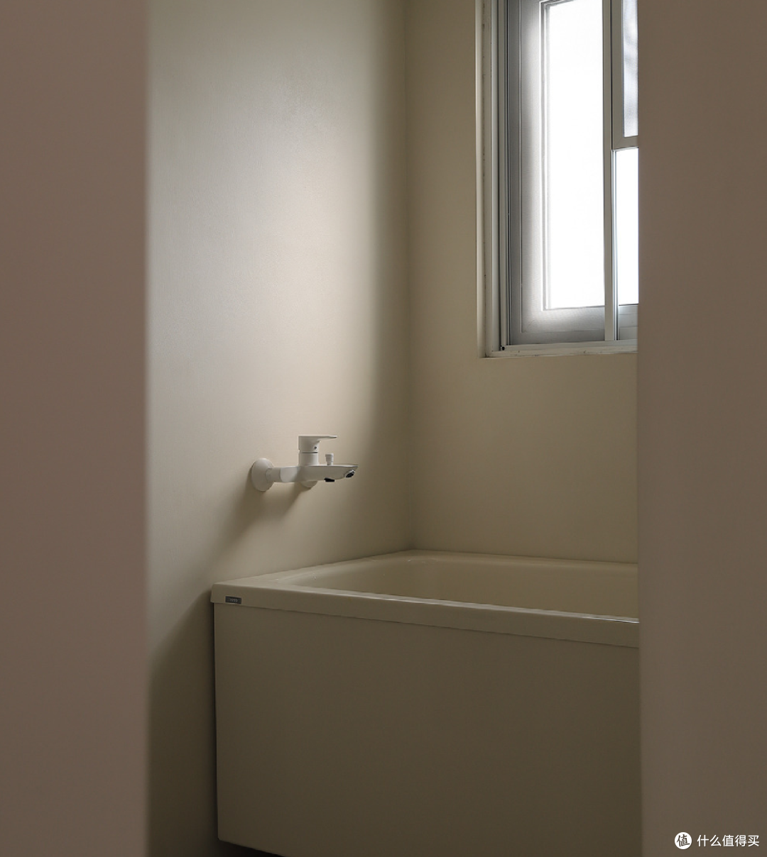 难怪很多家庭都喜欢把床转个方向!看了她105㎡家,才知道有多爽