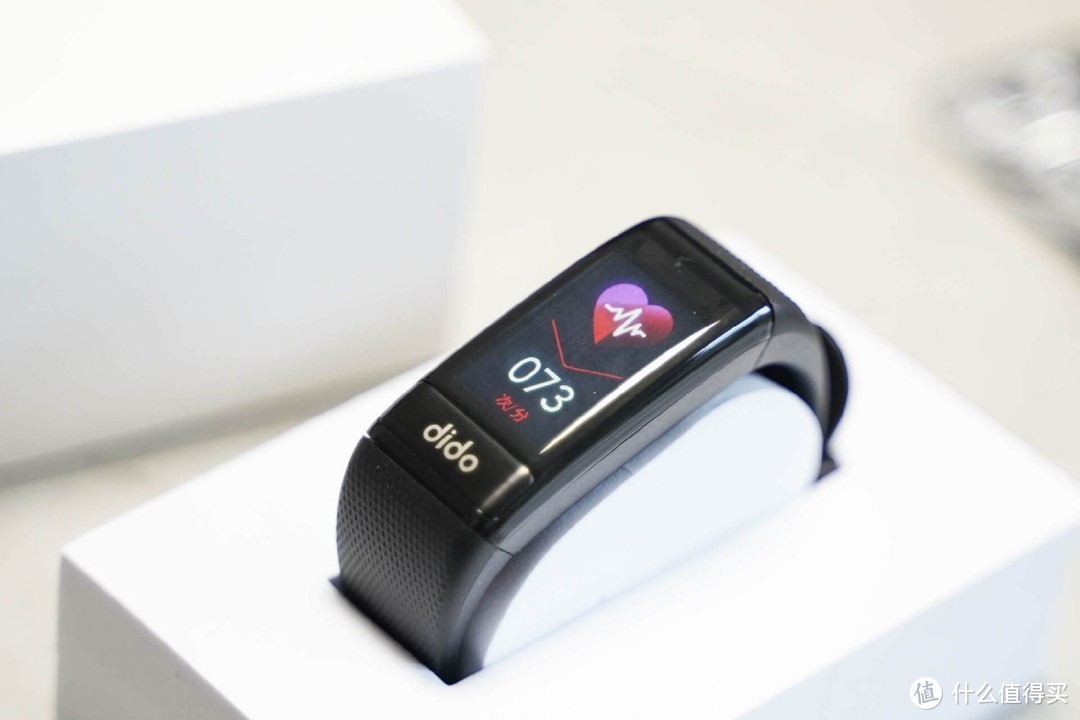 可测血压血糖监测，dido R40S血糖智能手环体验分享