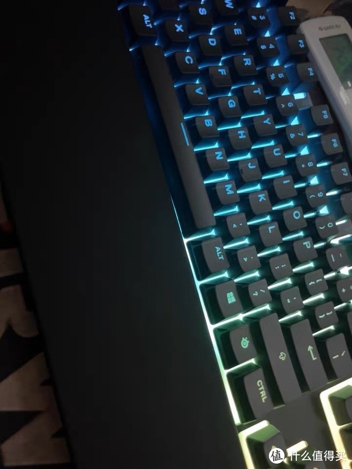 平价键盘推荐-SteelSeries Apex 3 TKL