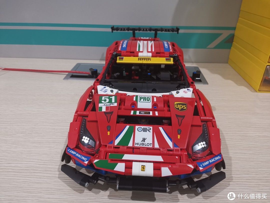 LEGO 科技机械组系列 42125 冠军赛车 法拉利 488 GTE 开箱评测