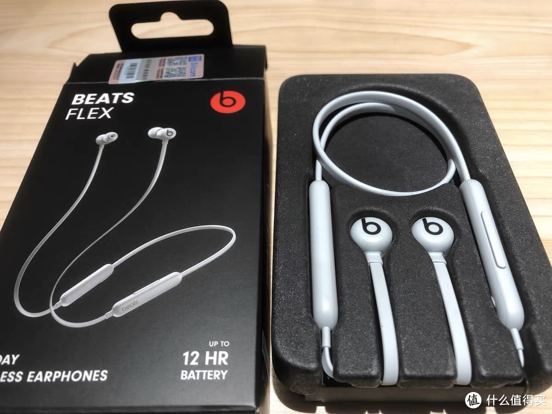 适合小耳朵的蓝牙耳机推荐-Beats Flex Wireless