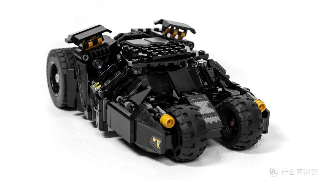 搭建黑夜骑士的装甲座驾：乐高76239蝙蝠战车