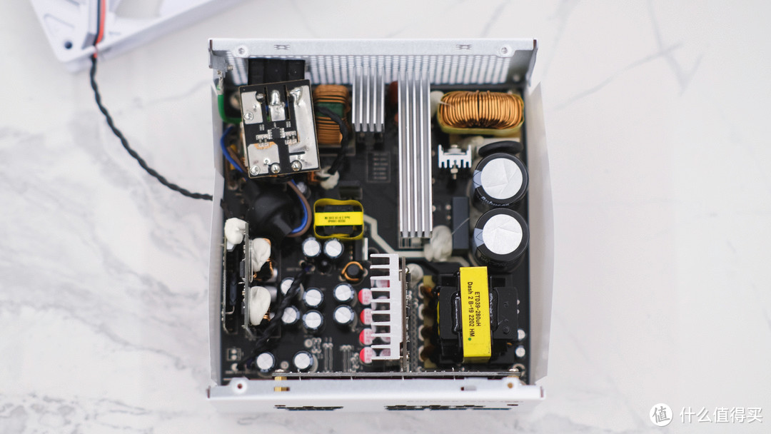 电脑装机电源同样重要，艾湃电竞STR650MW电源拆解评测
