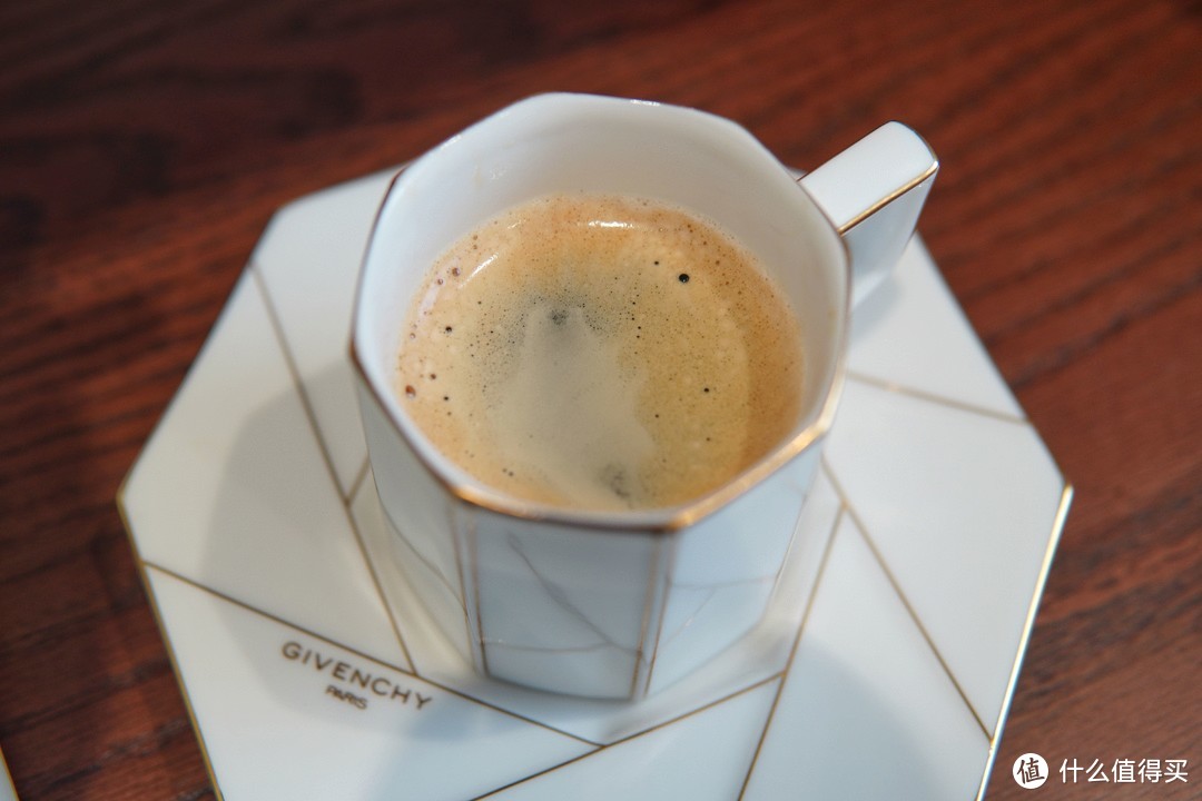 从胶囊到半自动的进化，意式半自动咖啡机选购经验分享