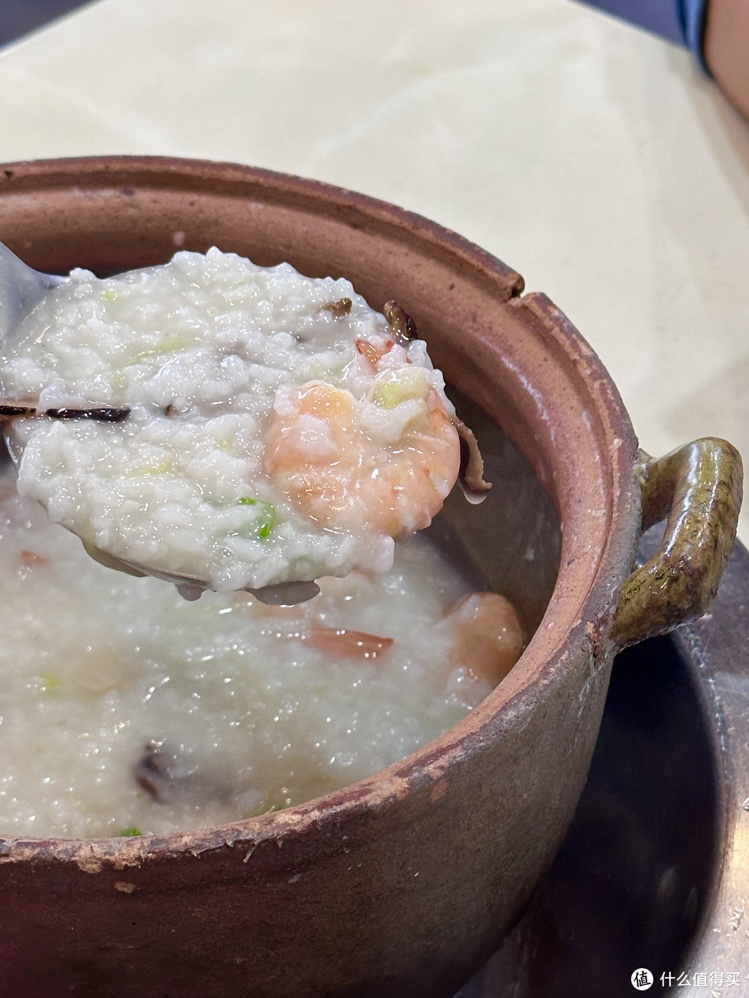 tantan探店 篇六 | 海口的老潮汕味儿~ 砂锅海鲜粥口口鲜甜，白灼鸭肠是必点！