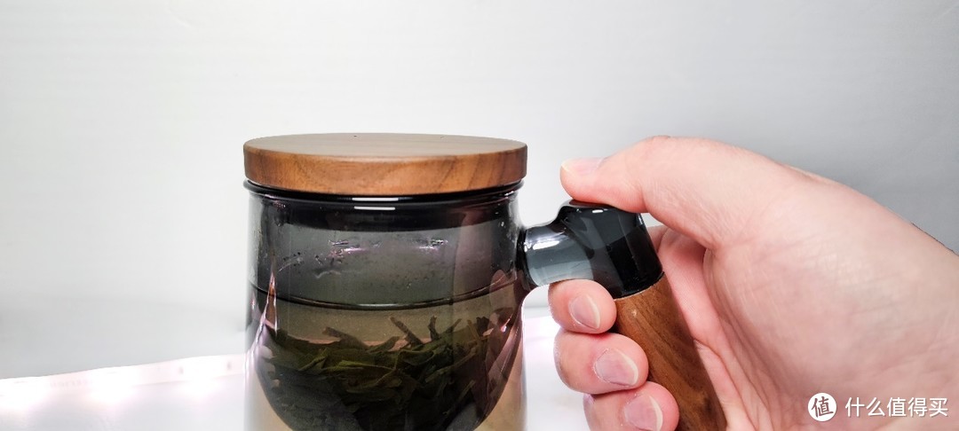 青山隐木柄玻璃泡茶杯：木头与玻璃的邂逅
