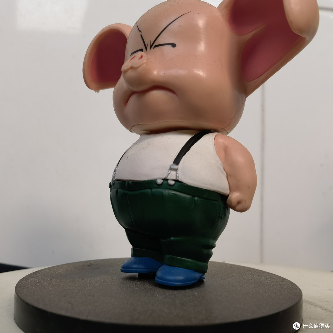 七龙珠里面重要的角色乌龙 本以为是王者没想到后面是青铜