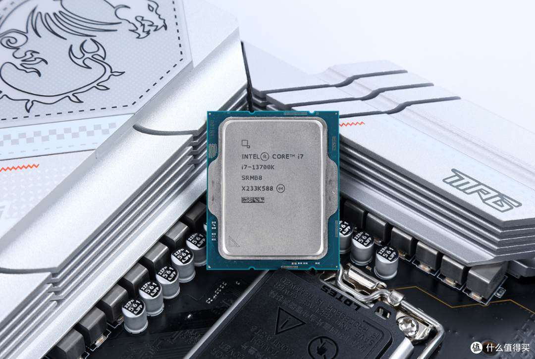 更高的性能搭配更低的价格，是时候入手DDR5版本的Z790主板了么？微星Z790刀锋D5主板实测分享