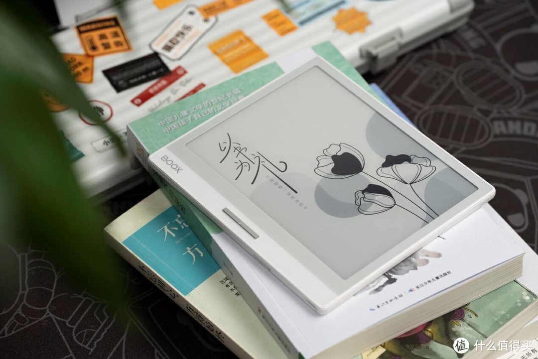 kindle赔钱退出中国，国产电纸书能撑得起台面吗？文石Leaf2测评