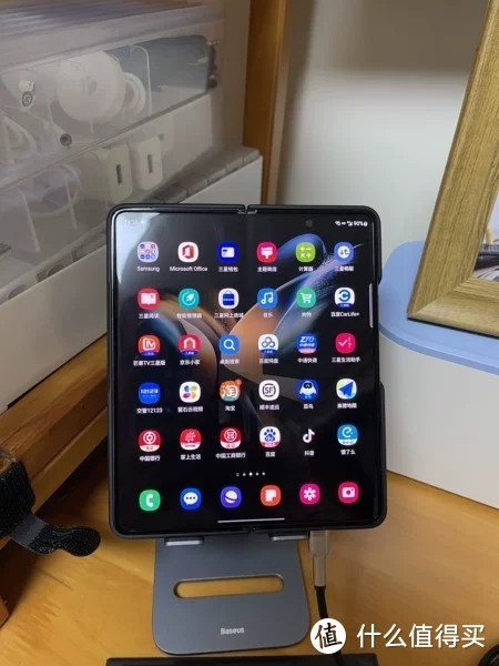 三星Galaxy Z Fold 4折叠屏技术日趋成熟