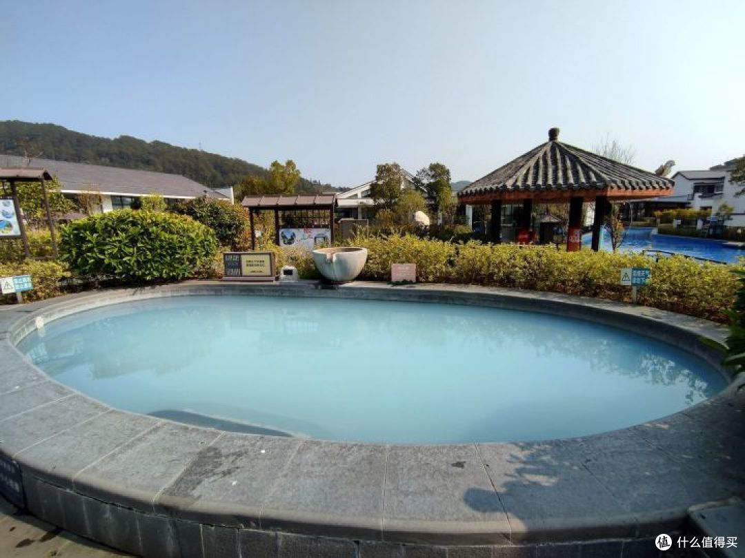 鲜花温泉——丹霞丰源度假村