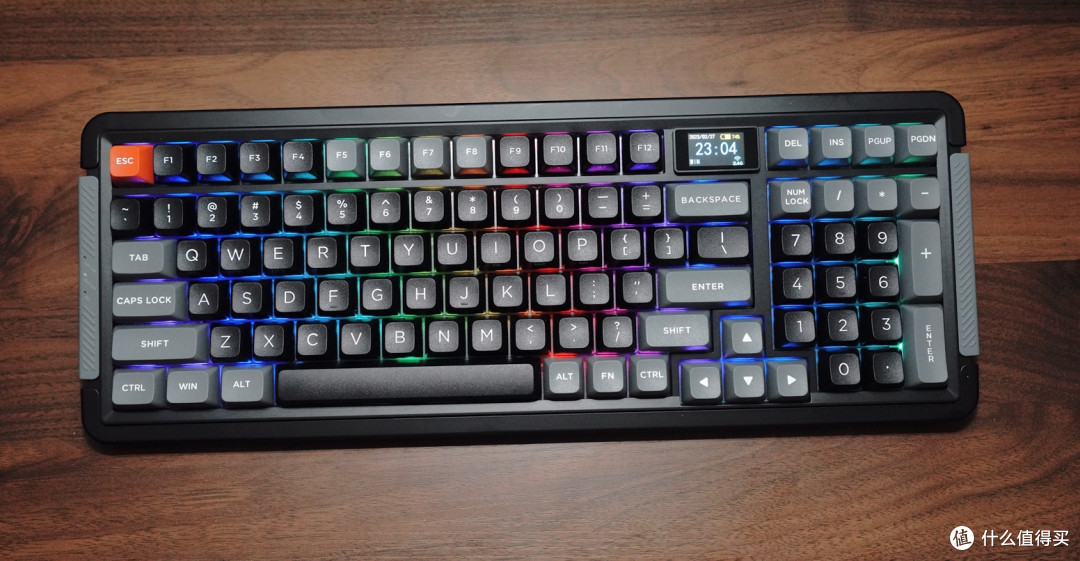 98配列 小屏幕 御斧l98机械键盘&nbsp