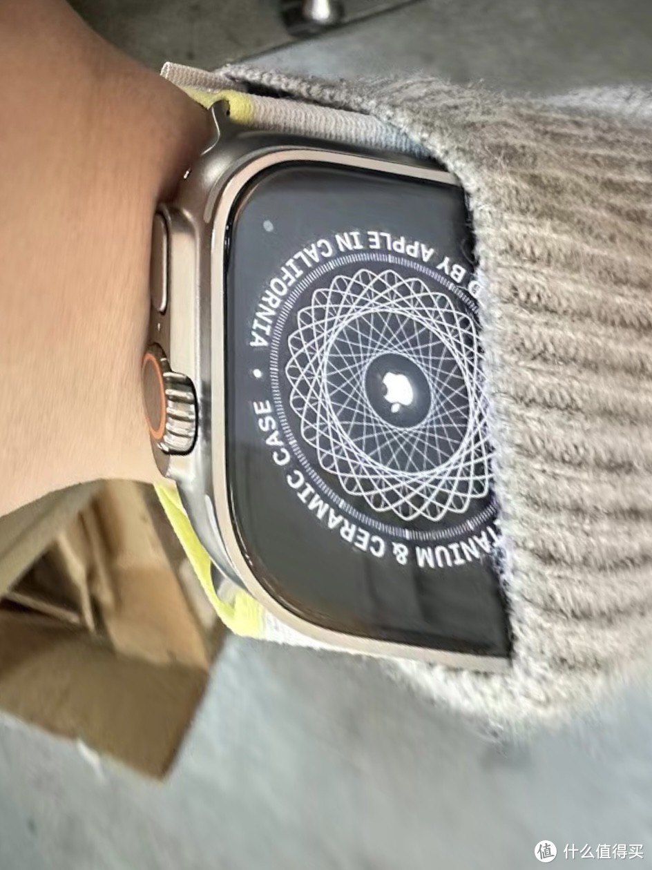春日宝藏品挖掘。苹果/Apple Watch Ultra  蜂窝款49毫米 钛金属表壳 智能运动手表