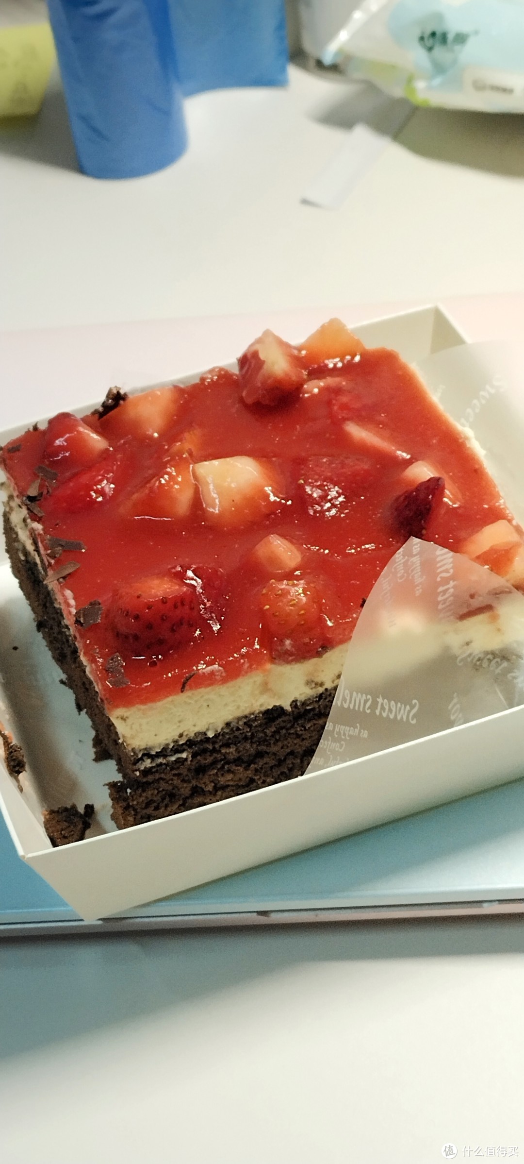 春日草莓🍓提拉米苏-解锁新口味的冰淇淋蛋糕了，口感绝了细腻棉滑