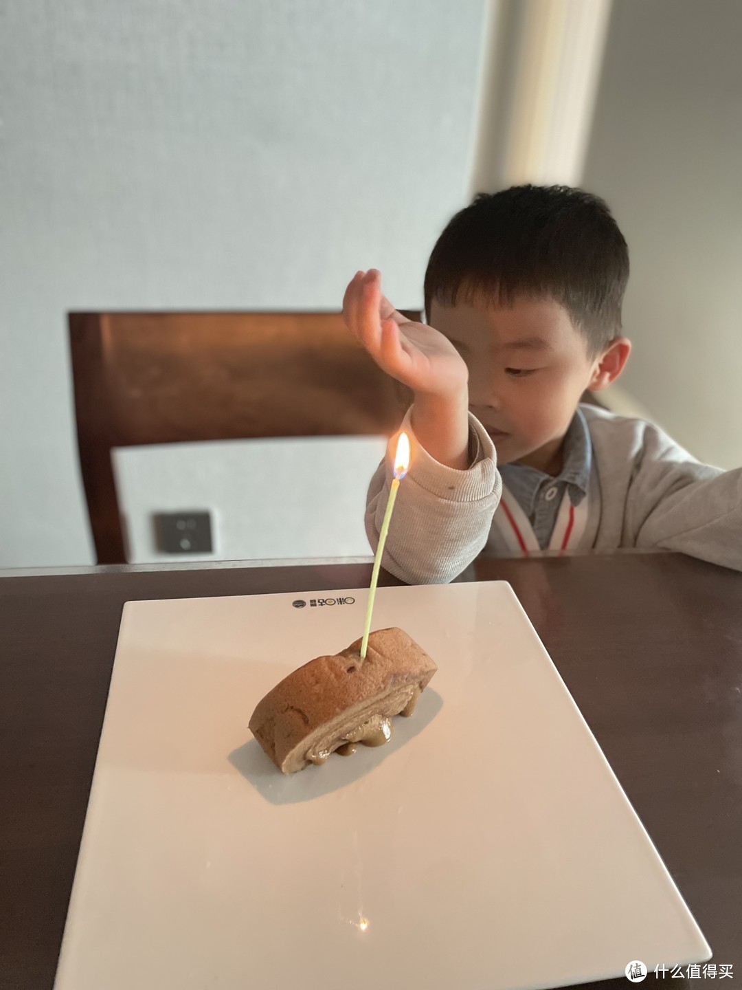 给崽子假装过生日哈哈哈