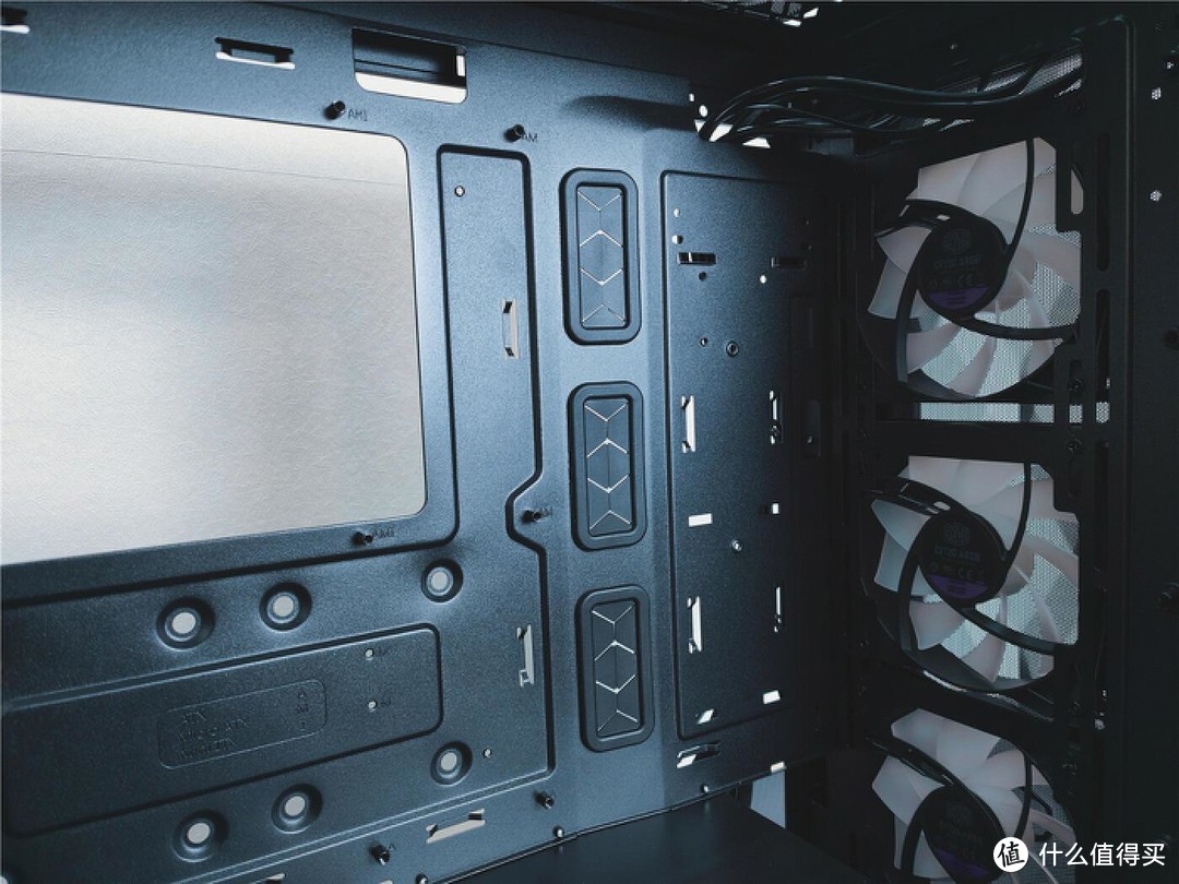 酷冷至尊TD500 Mesh V2机箱评测：包容乃大可扩性全面