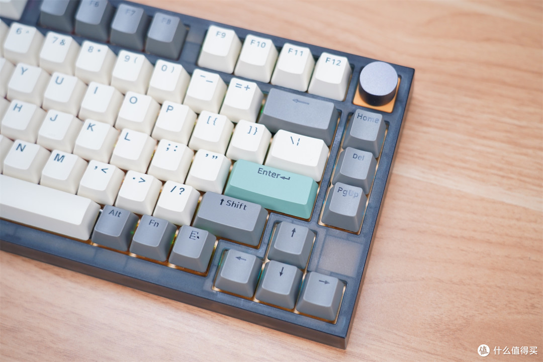 小呆虫gk75键盘配置高且小巧的小钢炮键盘