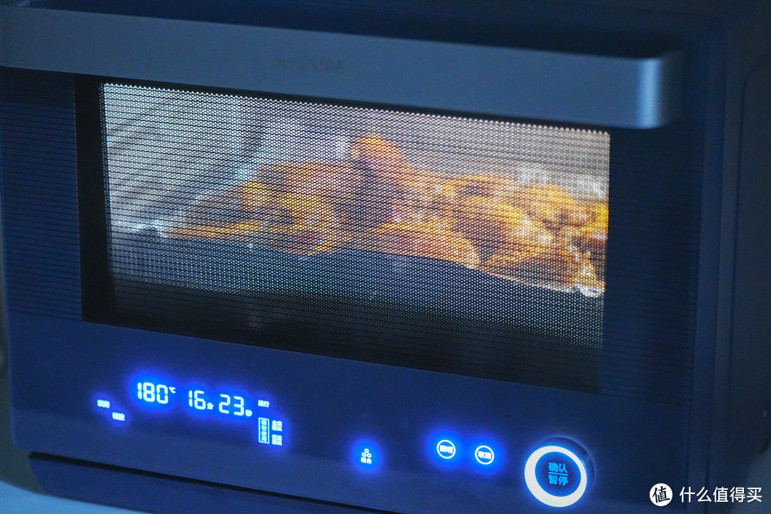 简单3步，教你做出皮酥肉嫩的香辣烤猪蹄！​厨艺小白逆袭，只需一台靠谱的微蒸烤箱！