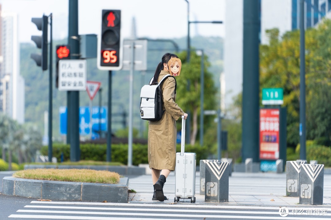 除了笔记本与手机，我的几个必带的差旅神器！第一个你就没想到！