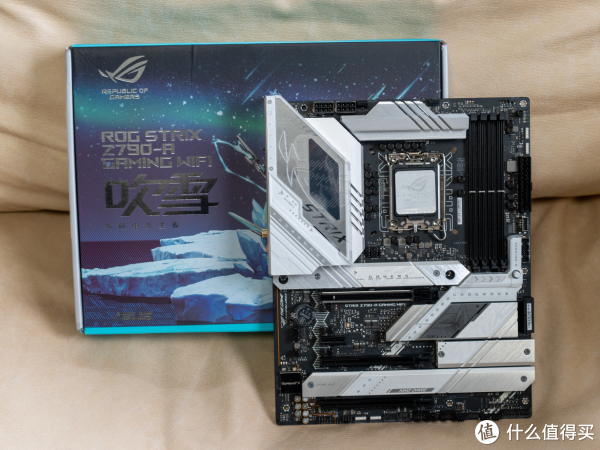 ASUS ROG STRIX Z790-A GAMING DDR5 吹雪 ROG STRIX Z790-A ASUS ROG STRIX Z790-A GAMING DDR5 吹雪 ROG STRIX Z790-A