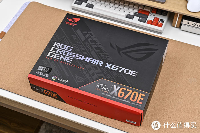 Mesh 副屏白松果——ROG X670E-GENE+乔思伯 D41装机展示