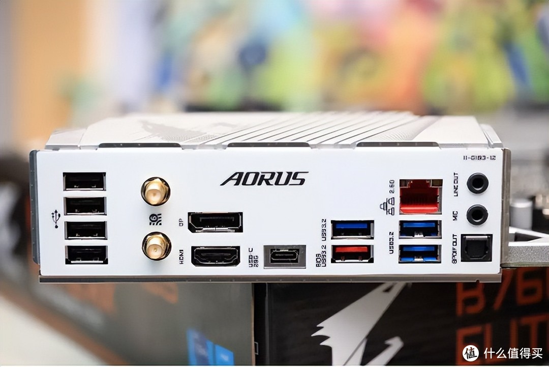 扎实用料的千元级甜点主板，技嘉小雕WIFI B760M AORUS ELITE AX主板评测体验