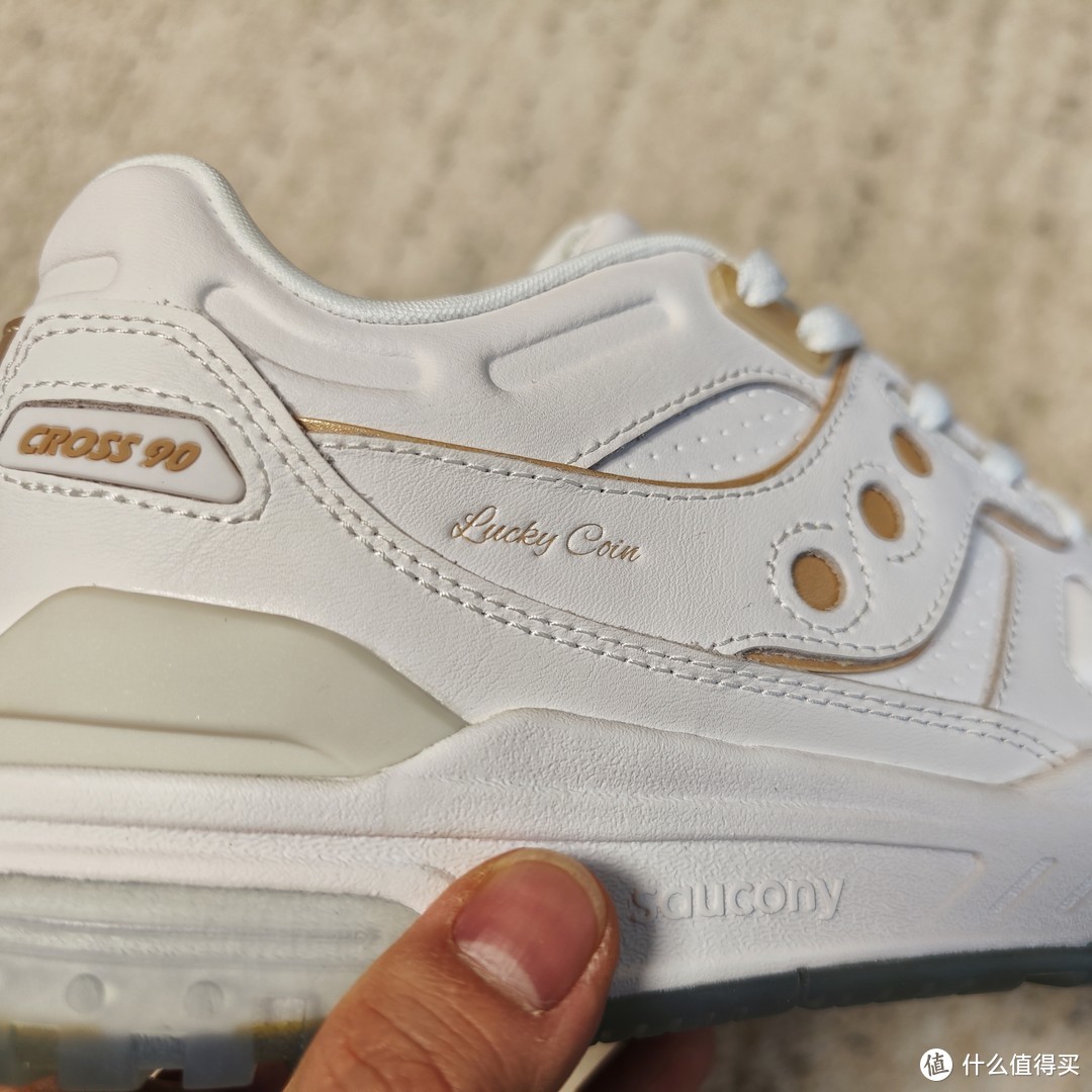 Saucony中国23年春节限定Lucky Coin