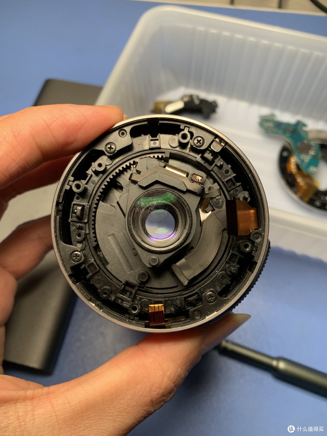 拆了个索尼变焦镜头差点装不回去