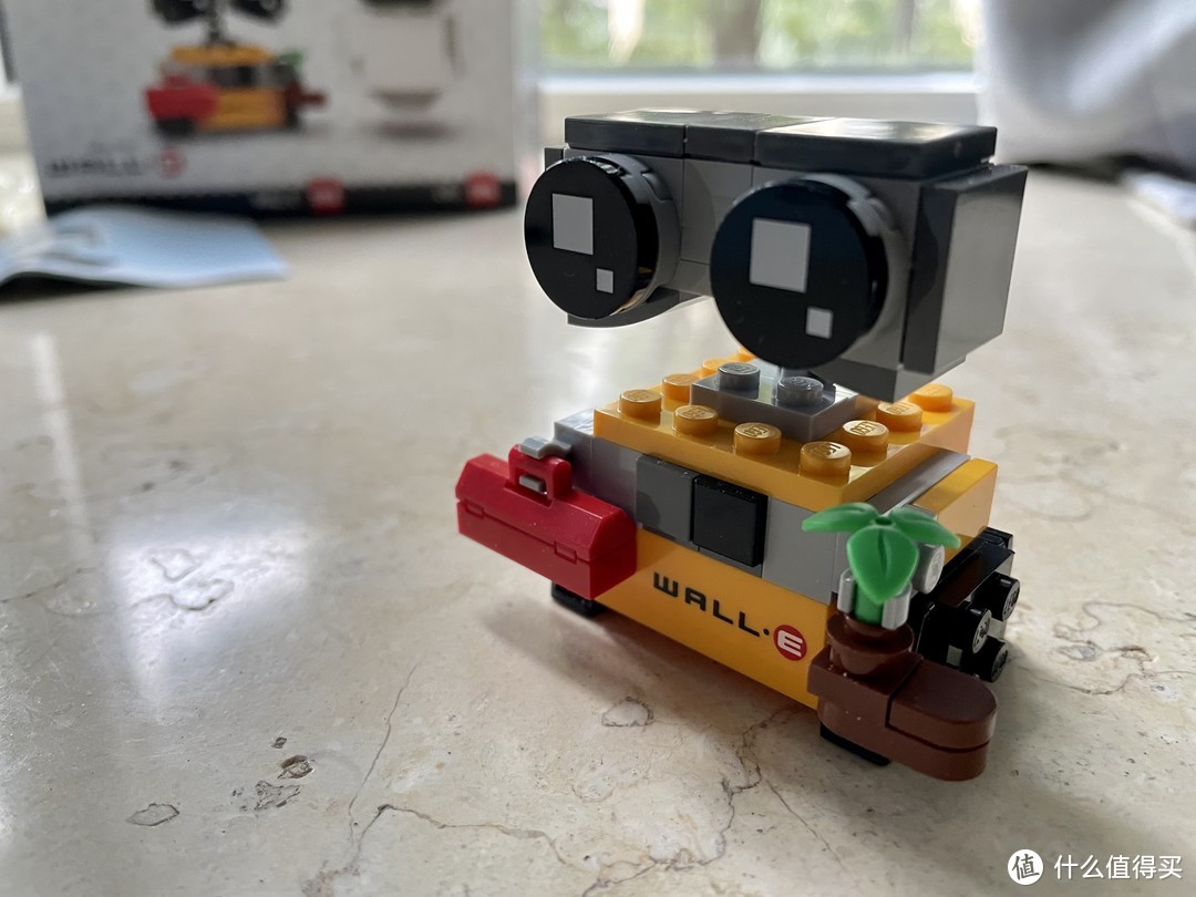 LEGO 方头仔系列 40619 机器人总动员：伊娃与瓦力 - 瓦力终于等来了伊娃