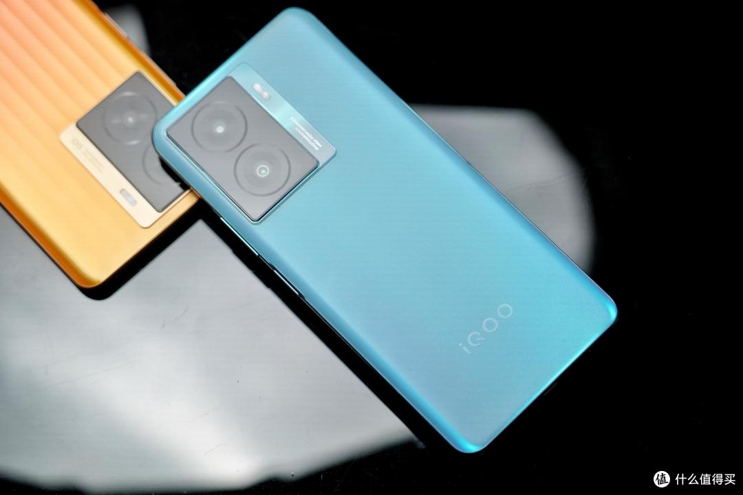 同样3小时续航测试,剩余电量85%,刷20小时视频没问题,王者荣耀60帧