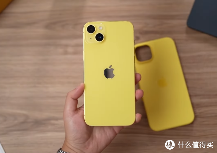 “新款”iPhone破发，直降600元，苹果保值神话“黄”了