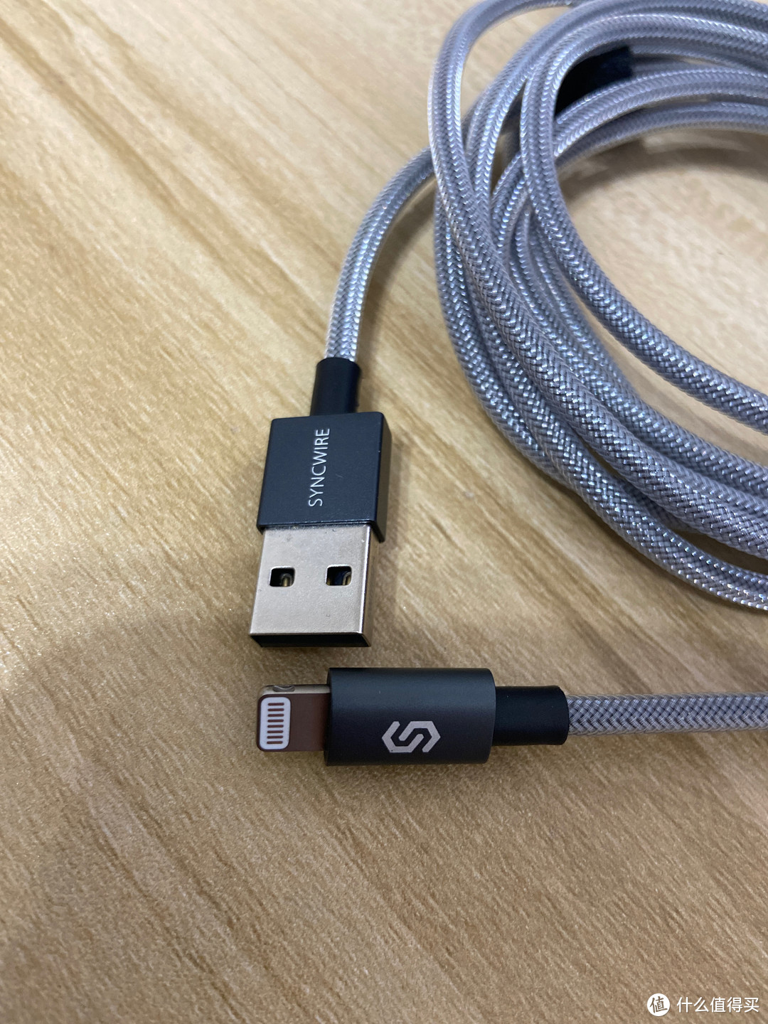 iPhone15拟采用USB-C接口，不用怕，A-L数据线仍然市场广大，继续囤理德铭苹果MFi认证A-L编织数据线！