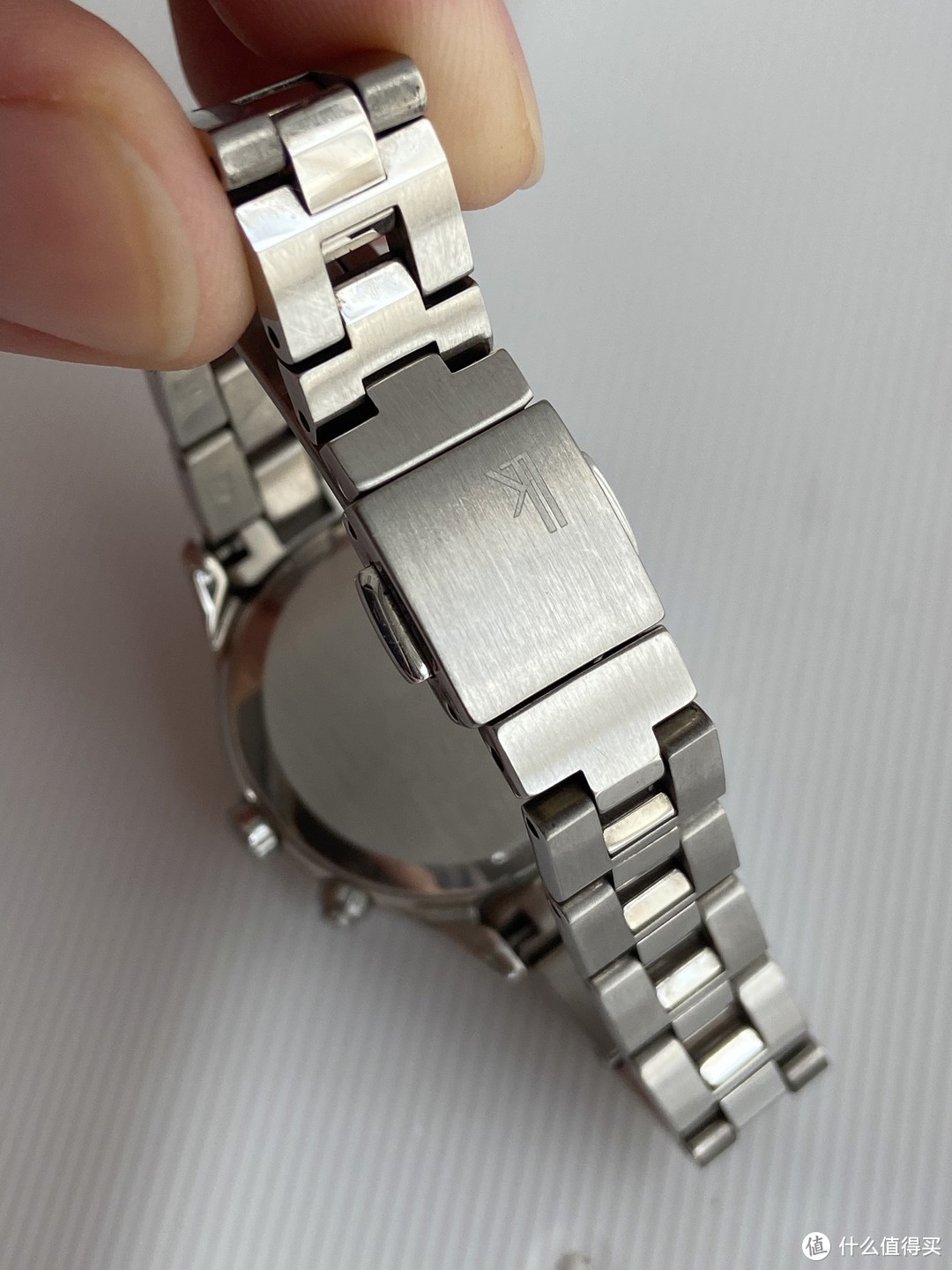 亮晶晶的精工光动能手表