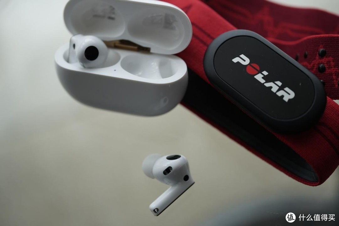 华为黑科技！FreeBuds Pro 2+带着耳机跑步还能测心率，方便！